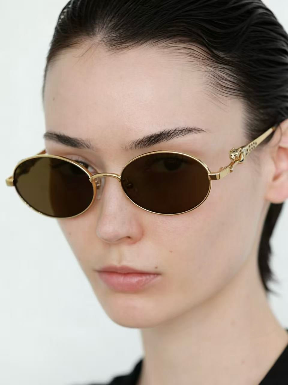 Mehrfarbige Sonnenbrille