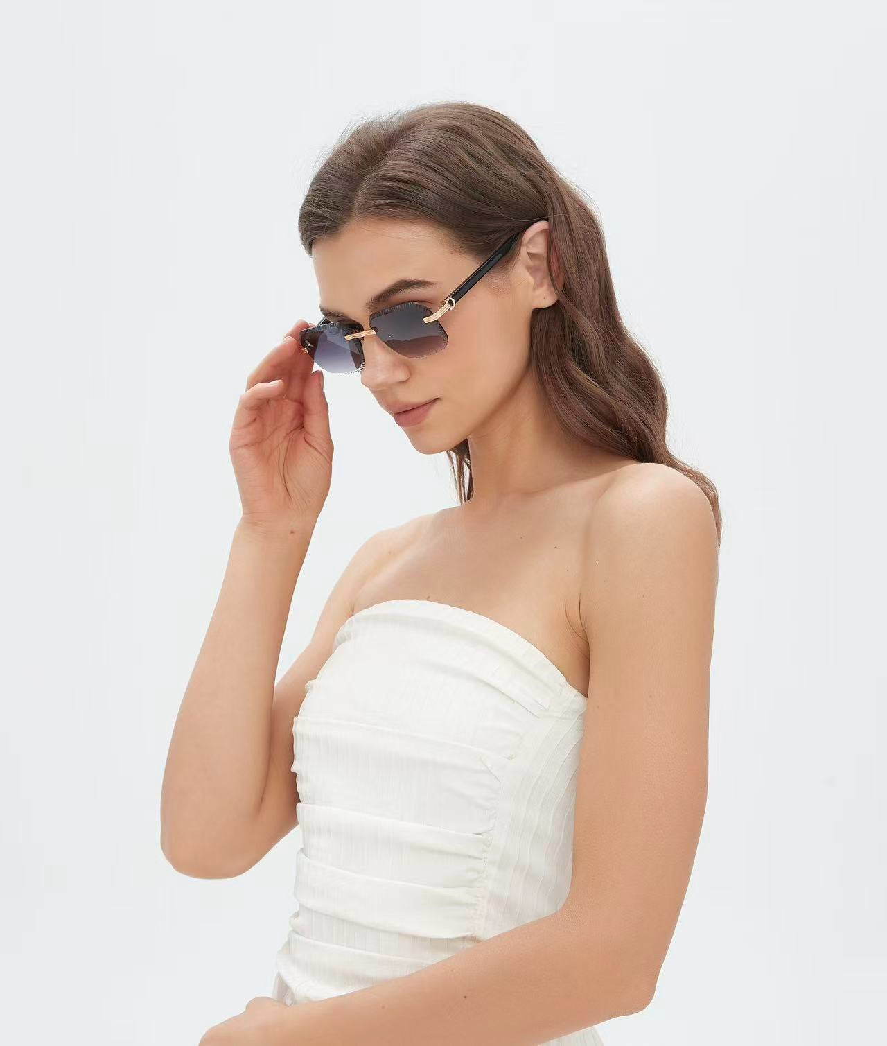 Mehrfarbige Sonnenbrille