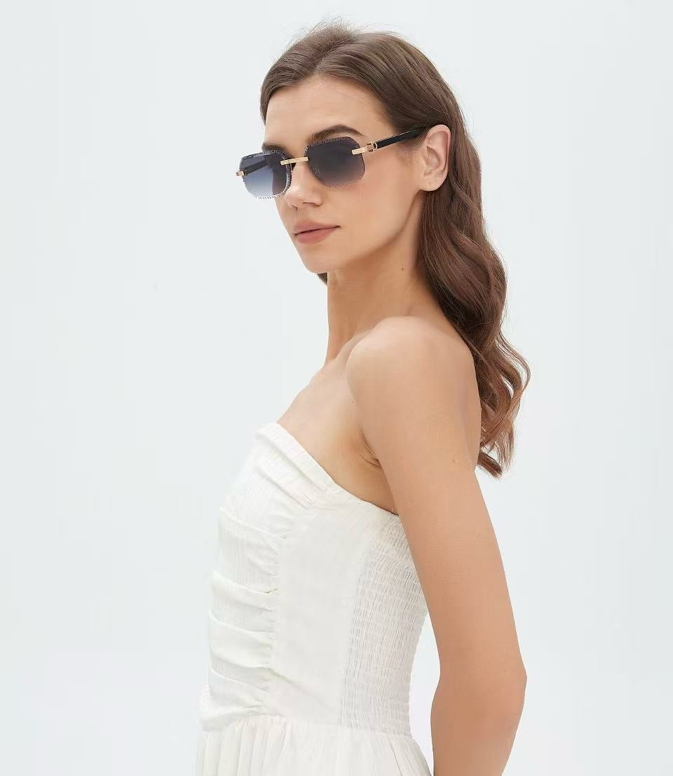 Mehrfarbige Sonnenbrille