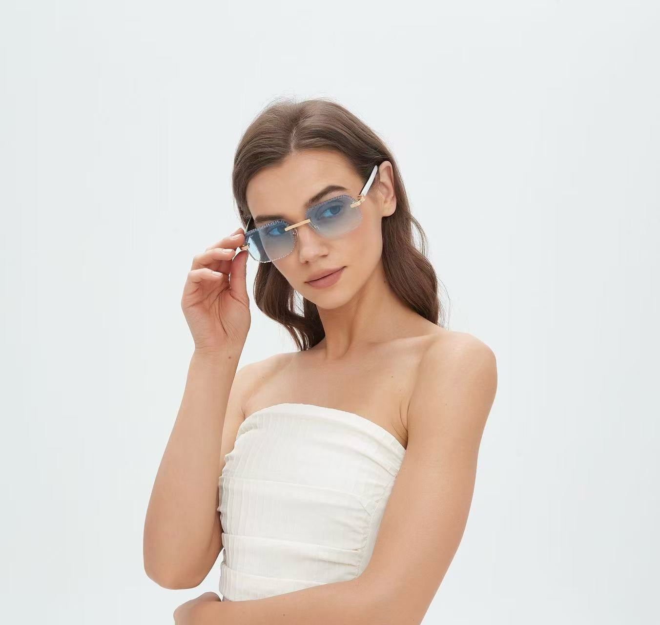 Mehrfarbige Sonnenbrille