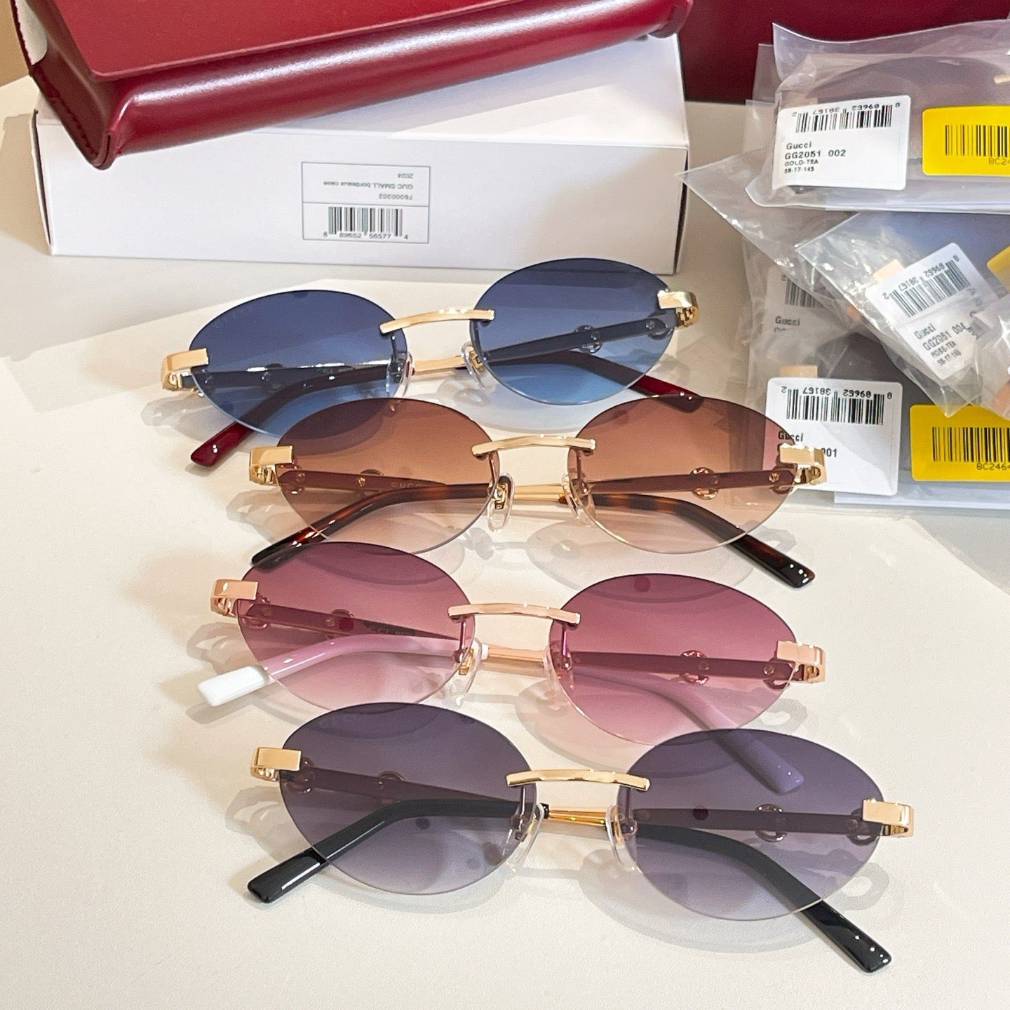 Mehrfarbige Sonnenbrille