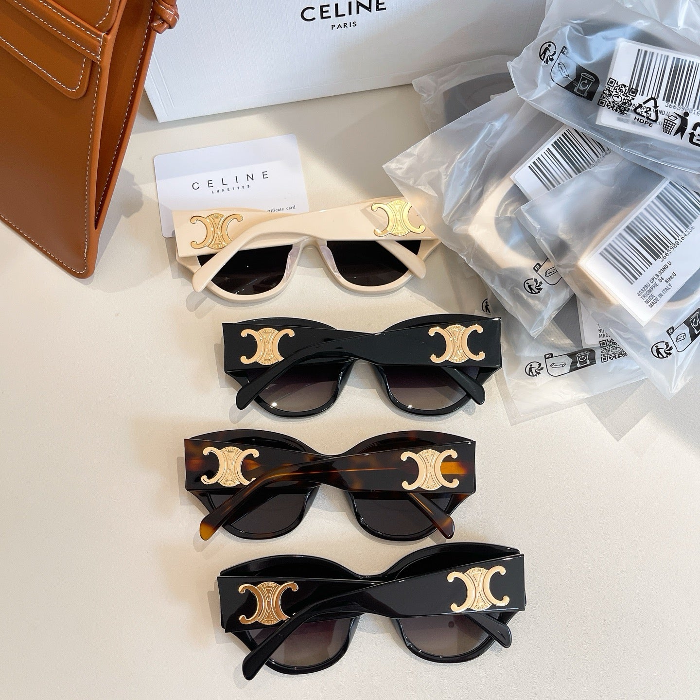 Mehrfarbige Sonnenbrille