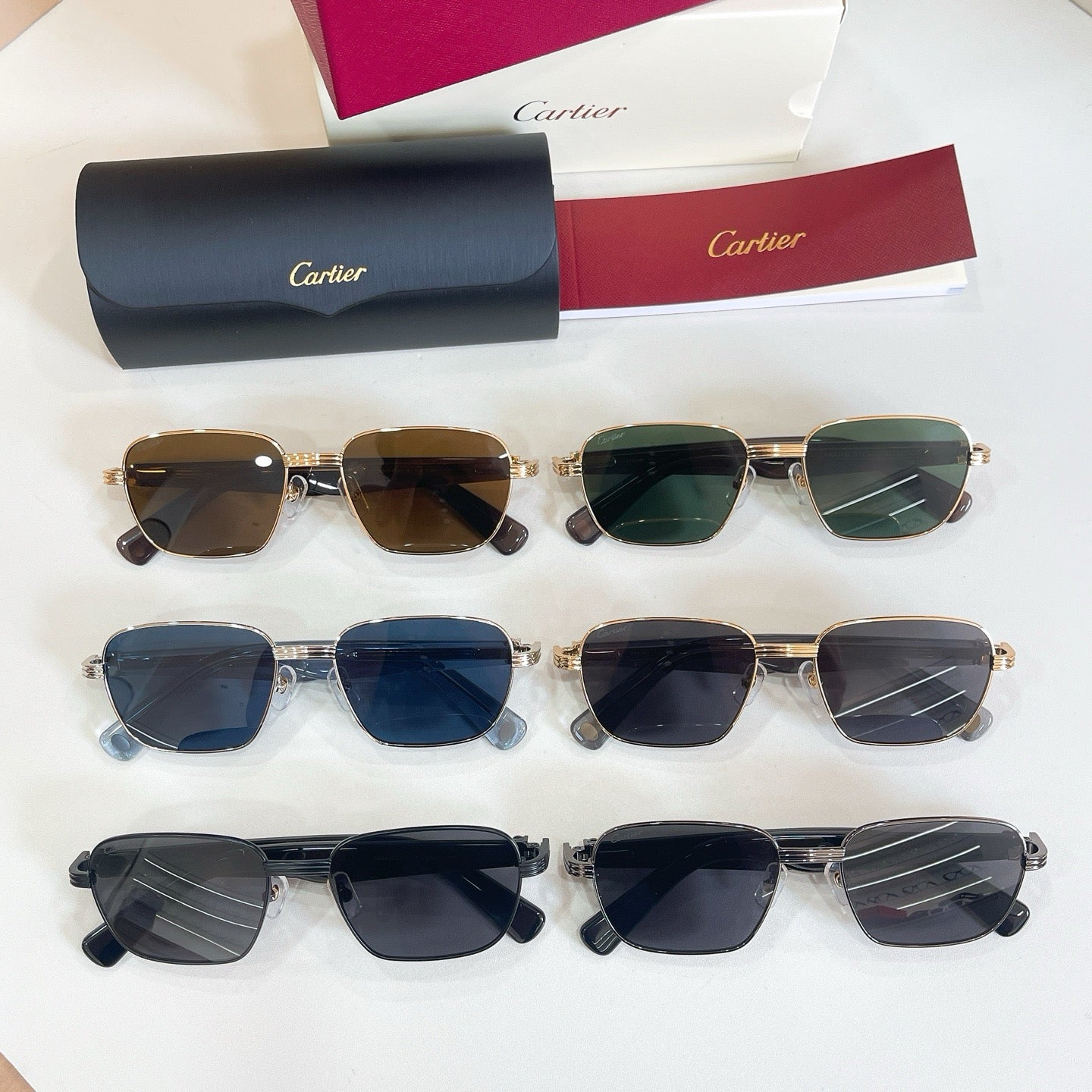 Mehrfarbige Sonnenbrille