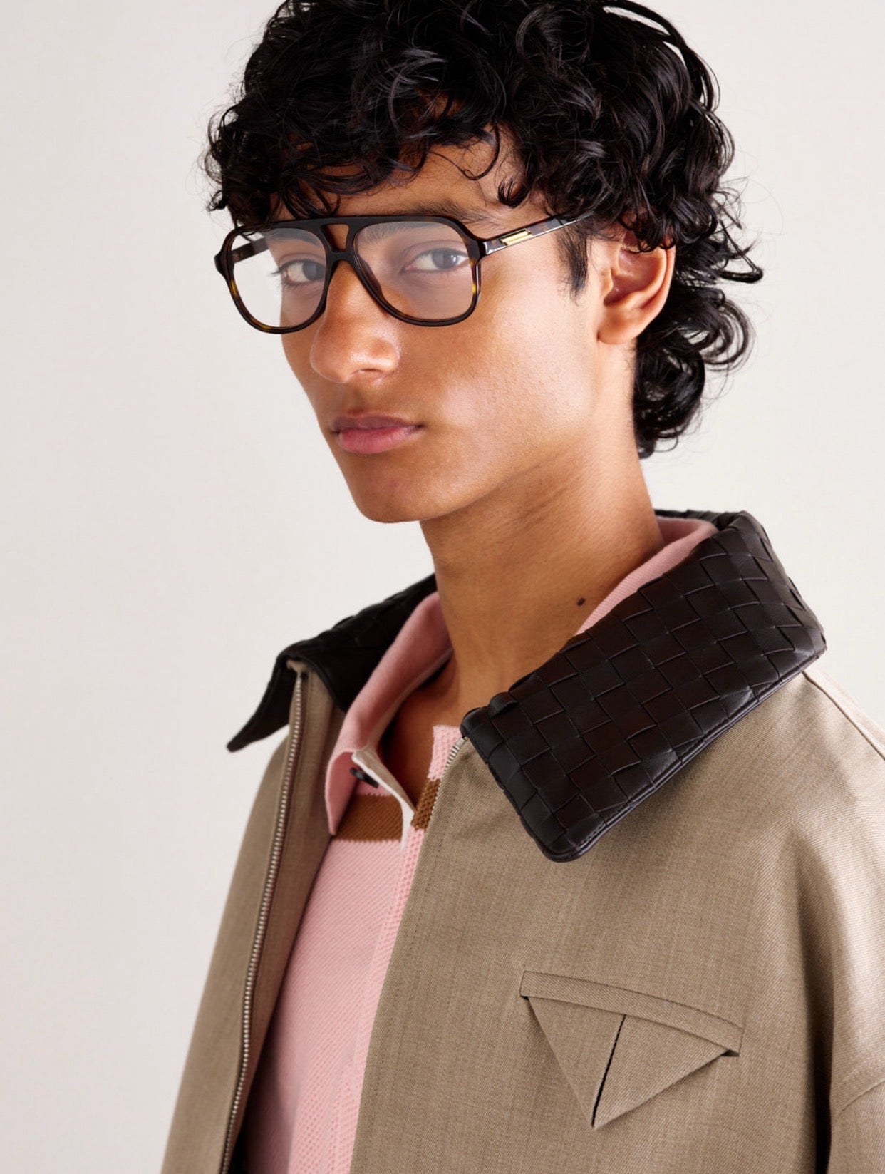 Mehrfarbige Sonnenbrille