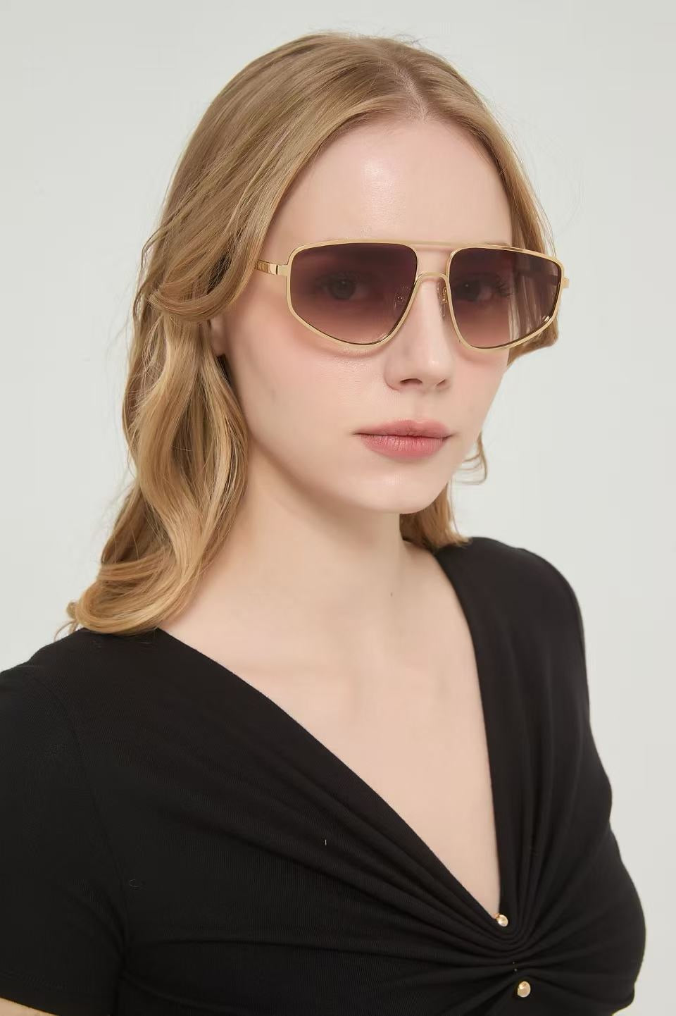 Mehrfarbige Sonnenbrille