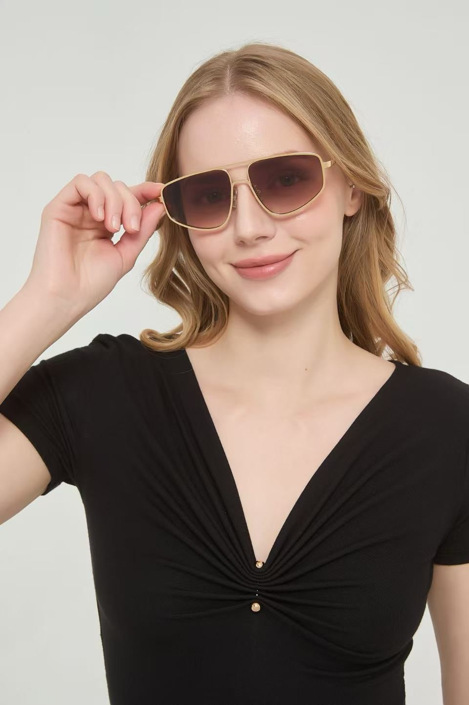 Mehrfarbige Sonnenbrille
