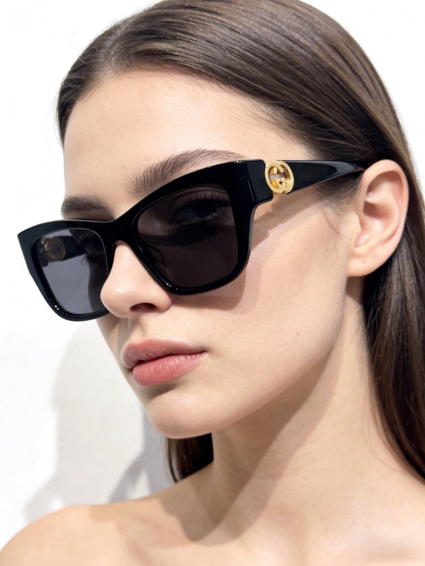 Mehrfarbige Sonnenbrille
