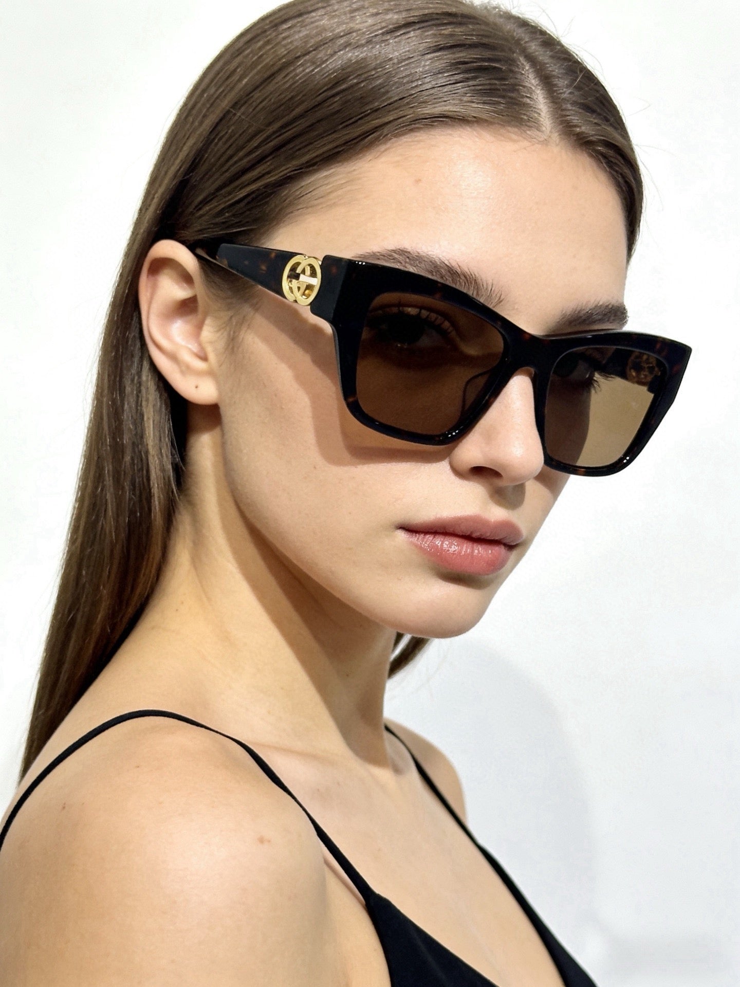 Mehrfarbige Sonnenbrille