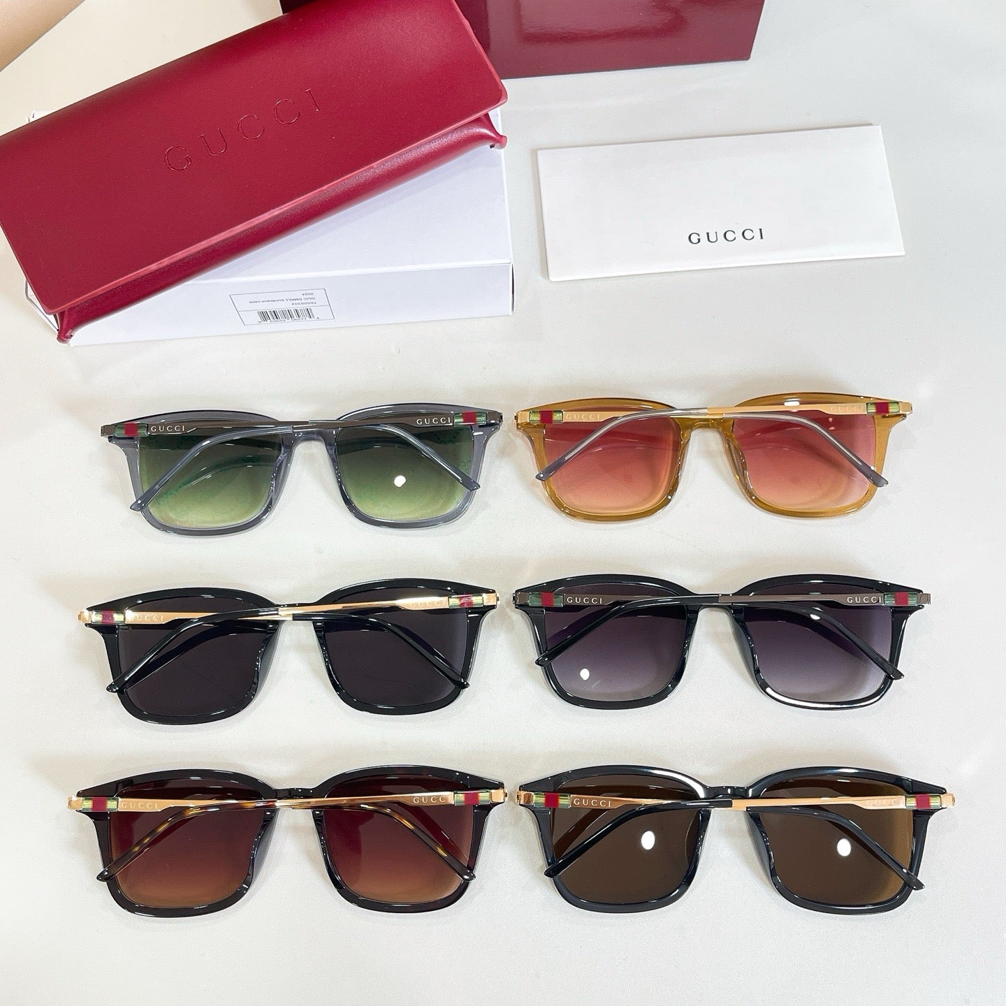 Mehrfarbige Sonnenbrille