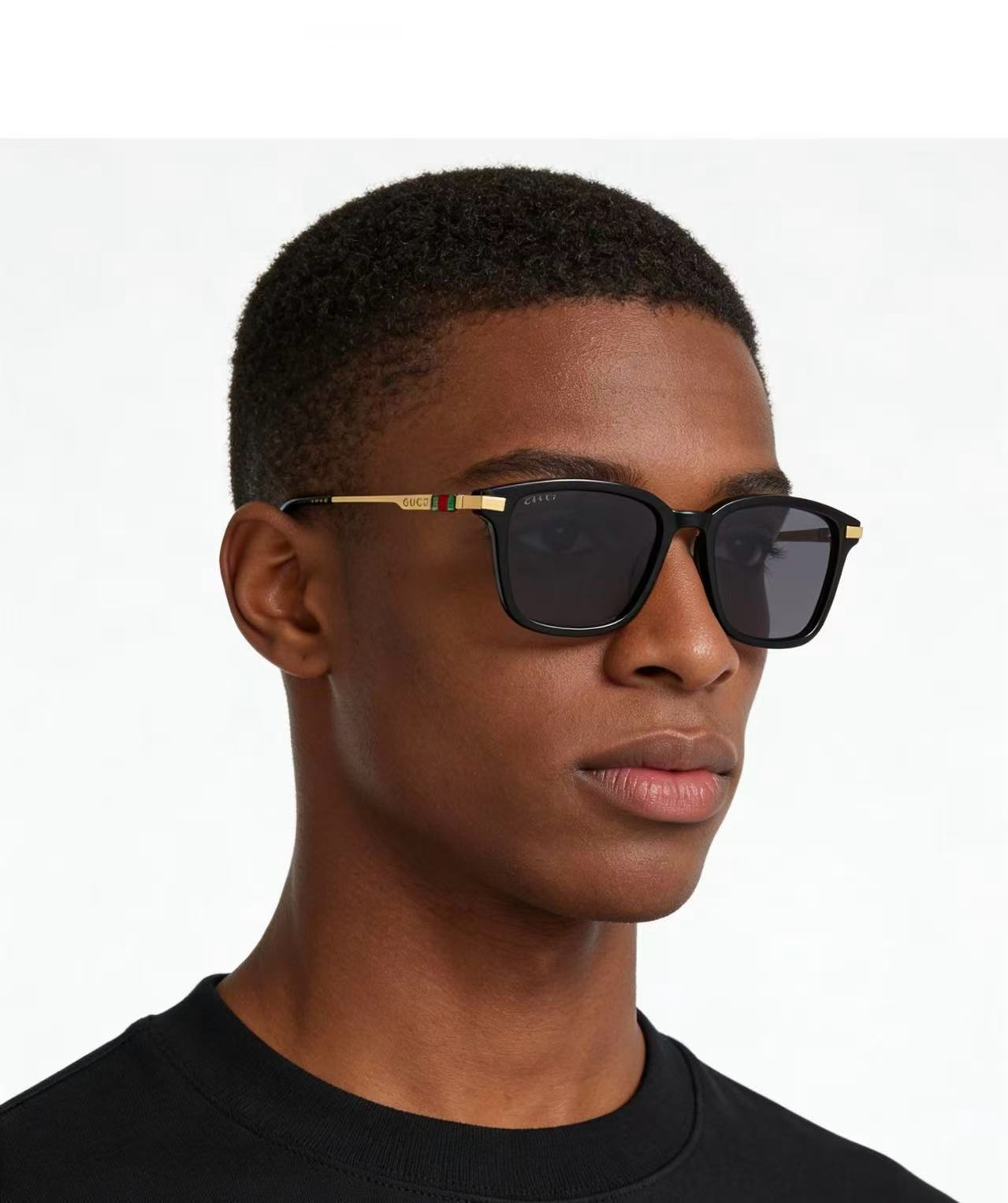 Mehrfarbige Sonnenbrille