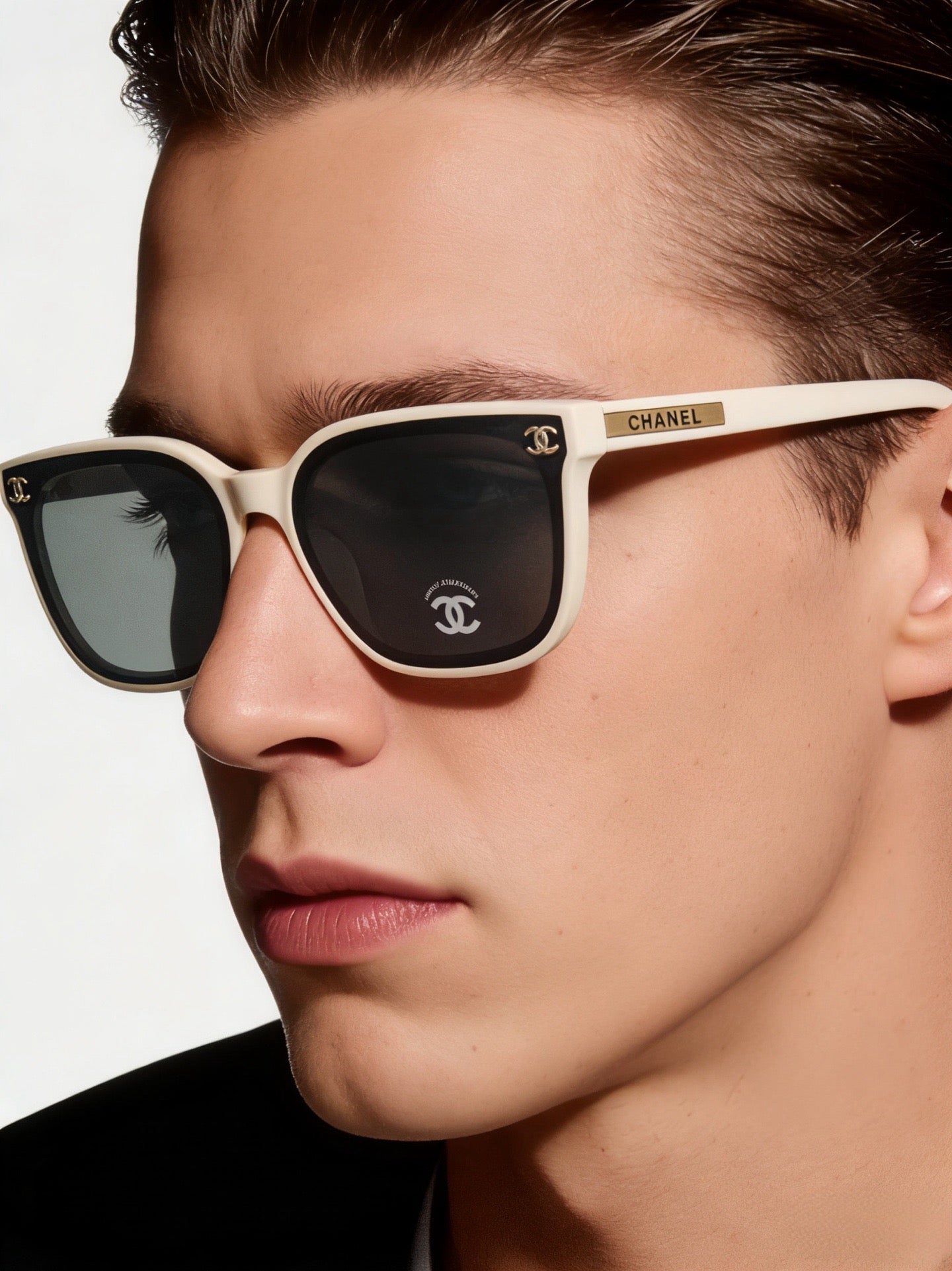 Mehrfarbige Sonnenbrille