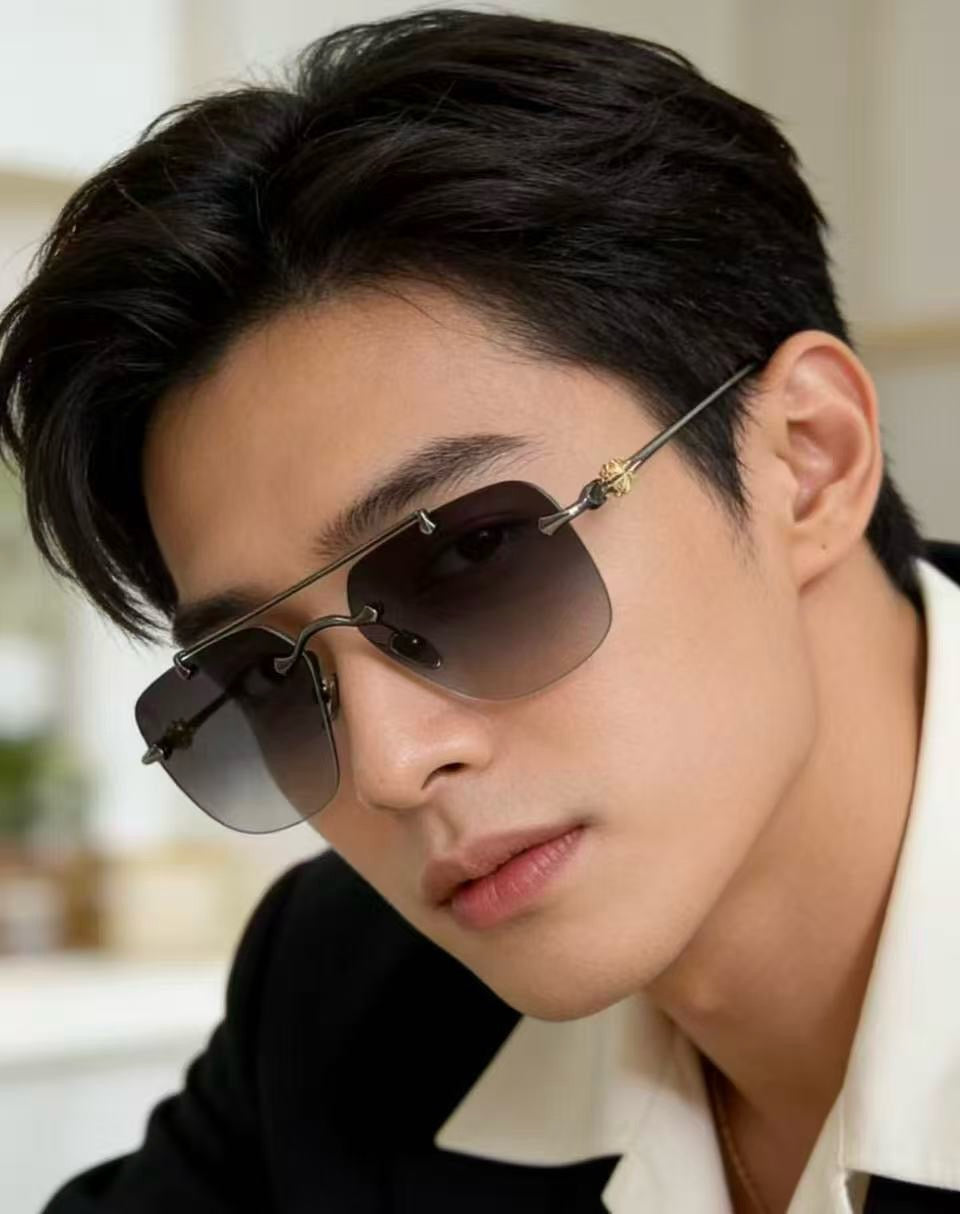 Mehrfarbige Sonnenbrille