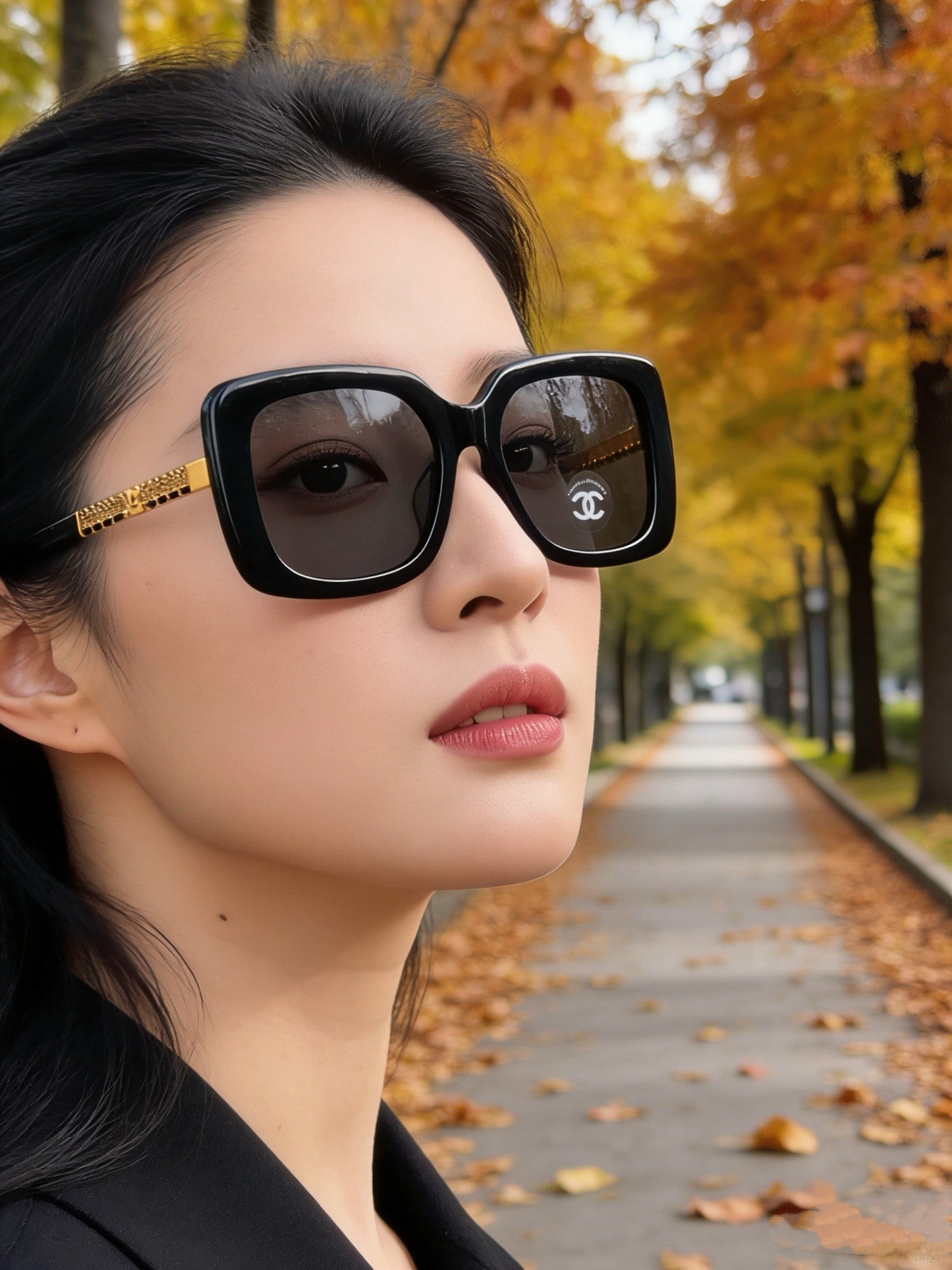 Mehrfarbige Sonnenbrille