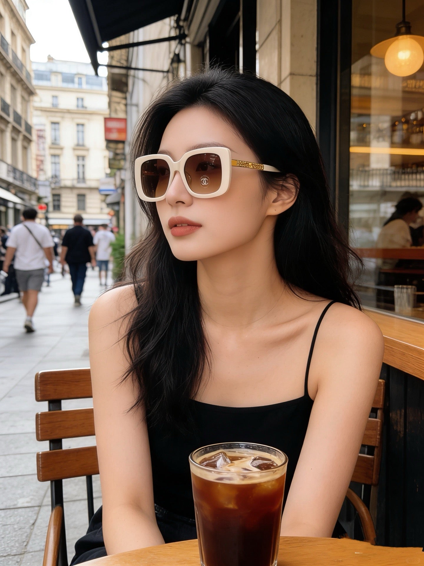 Mehrfarbige Sonnenbrille