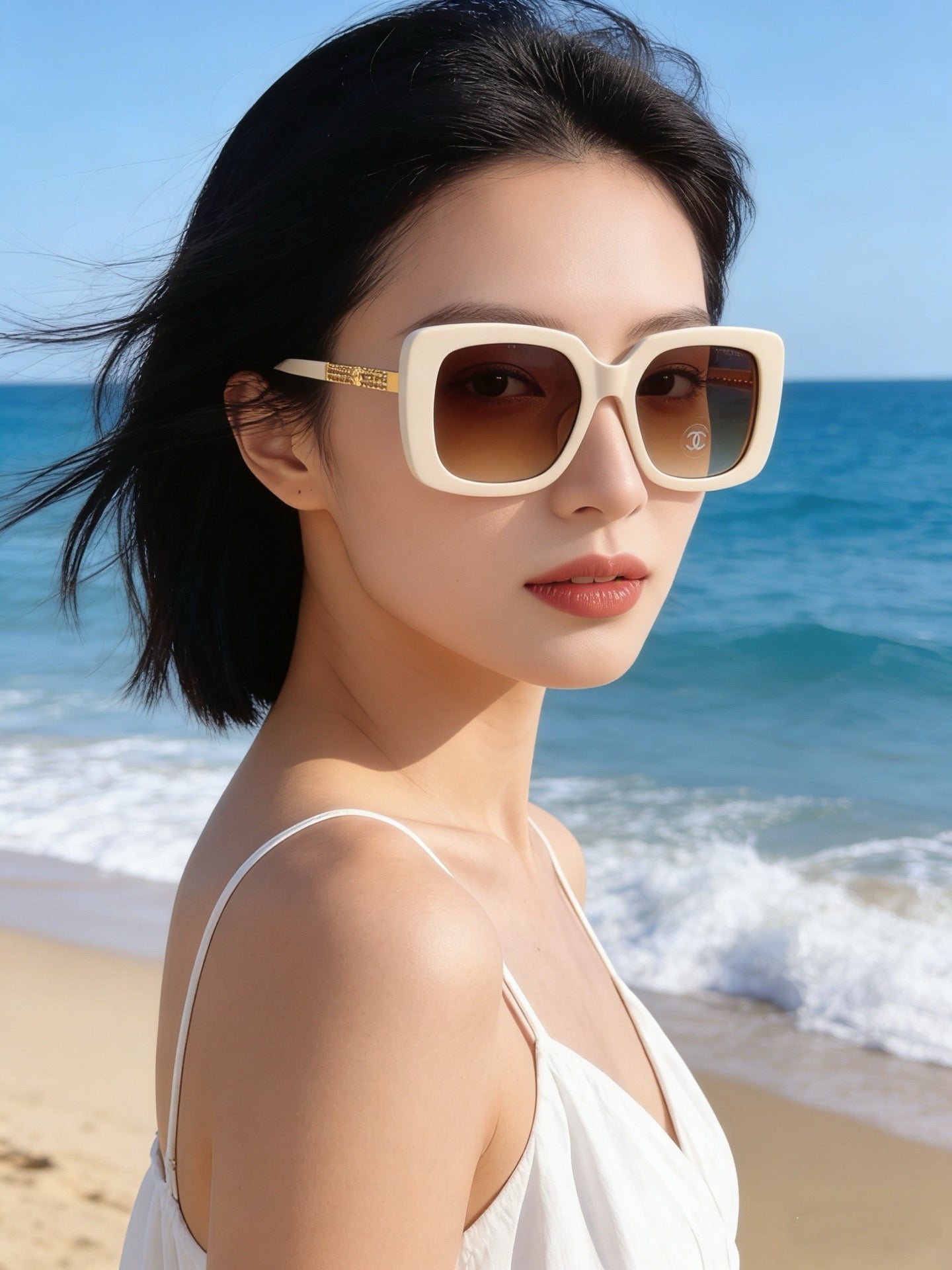 Mehrfarbige Sonnenbrille