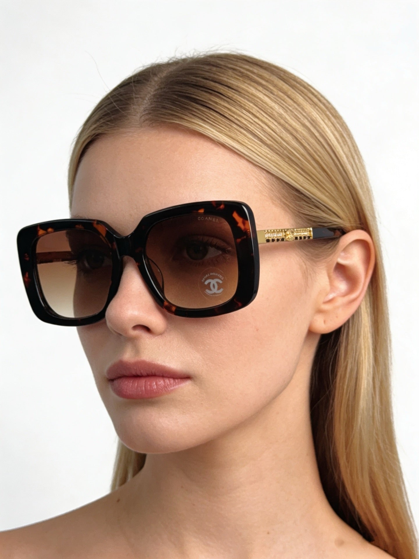 Mehrfarbige Sonnenbrille