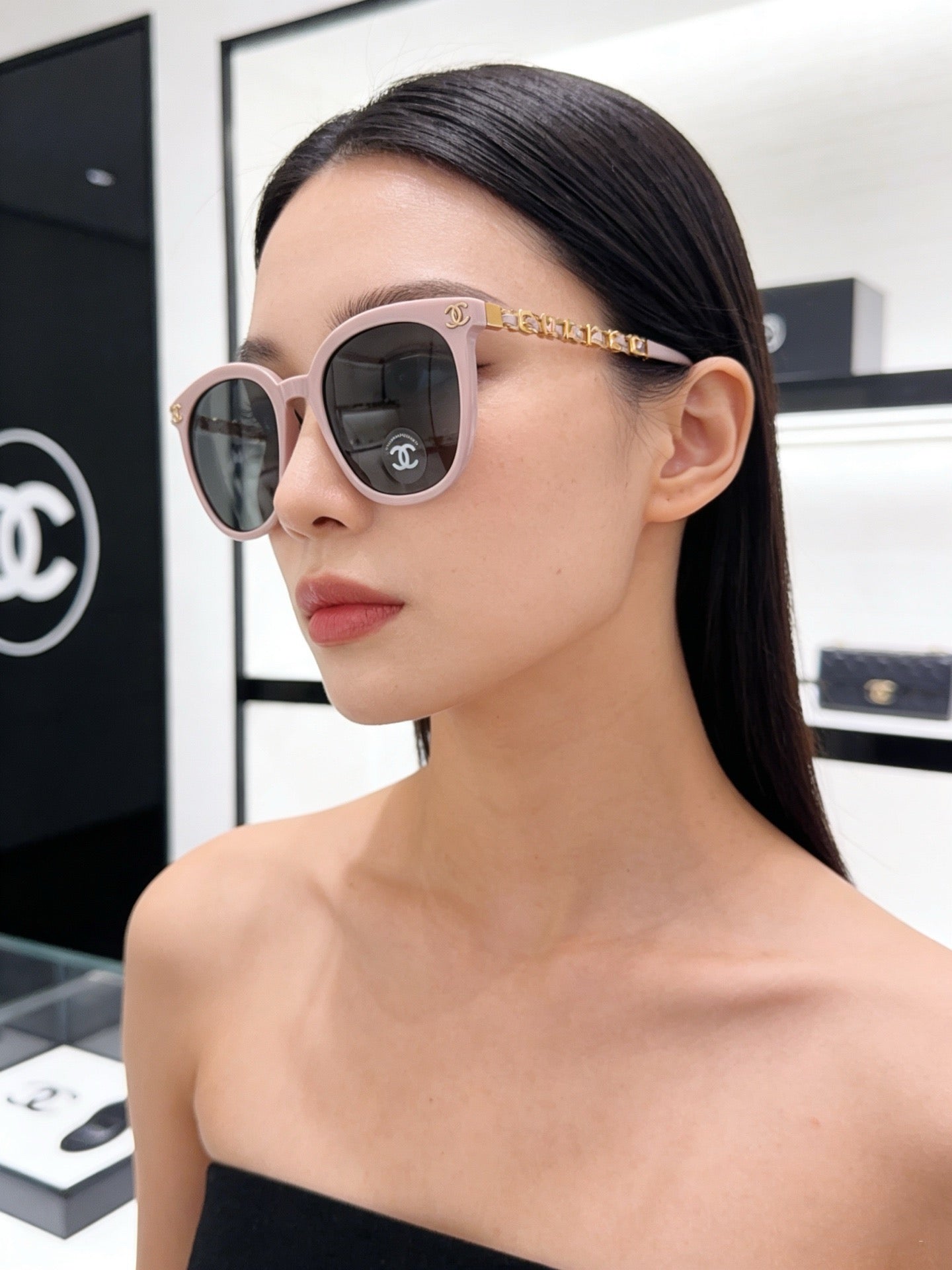 Mehrfarbige Sonnenbrille