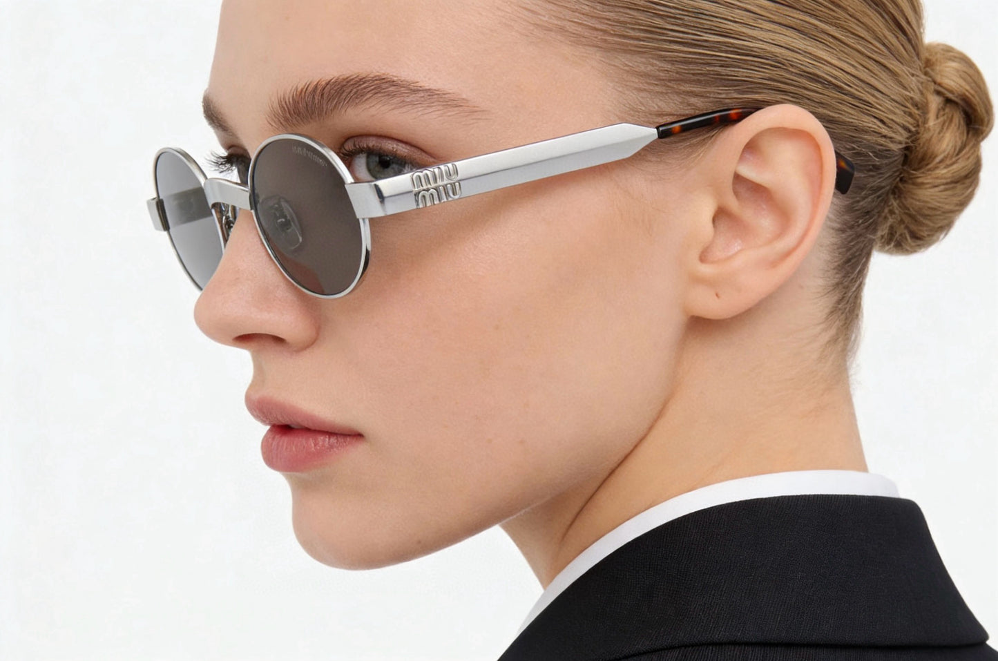 Mehrfarbige Sonnenbrille