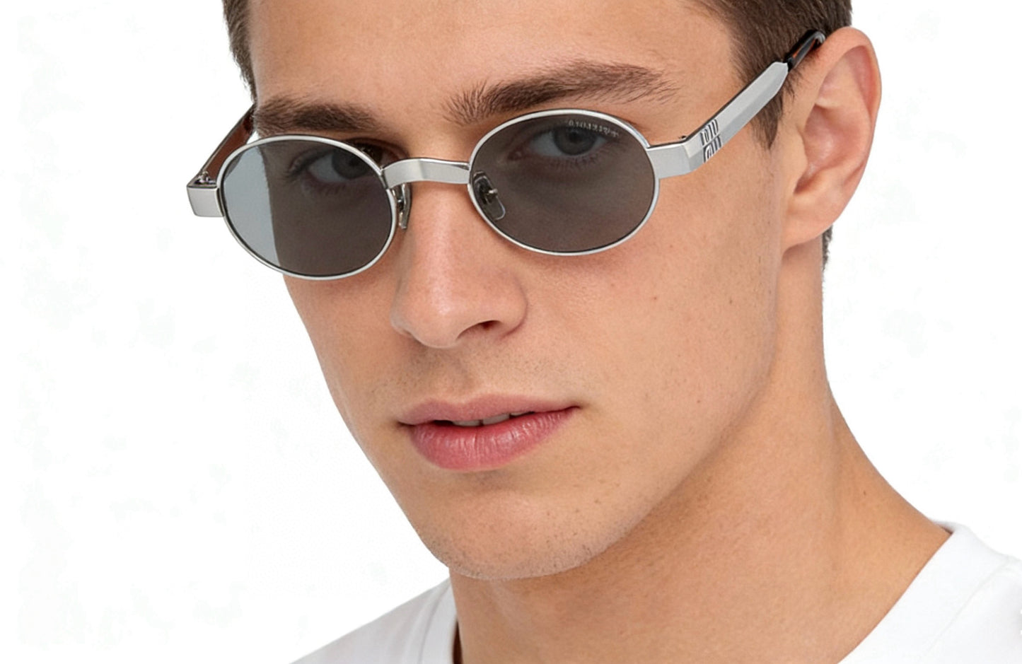 Mehrfarbige Sonnenbrille