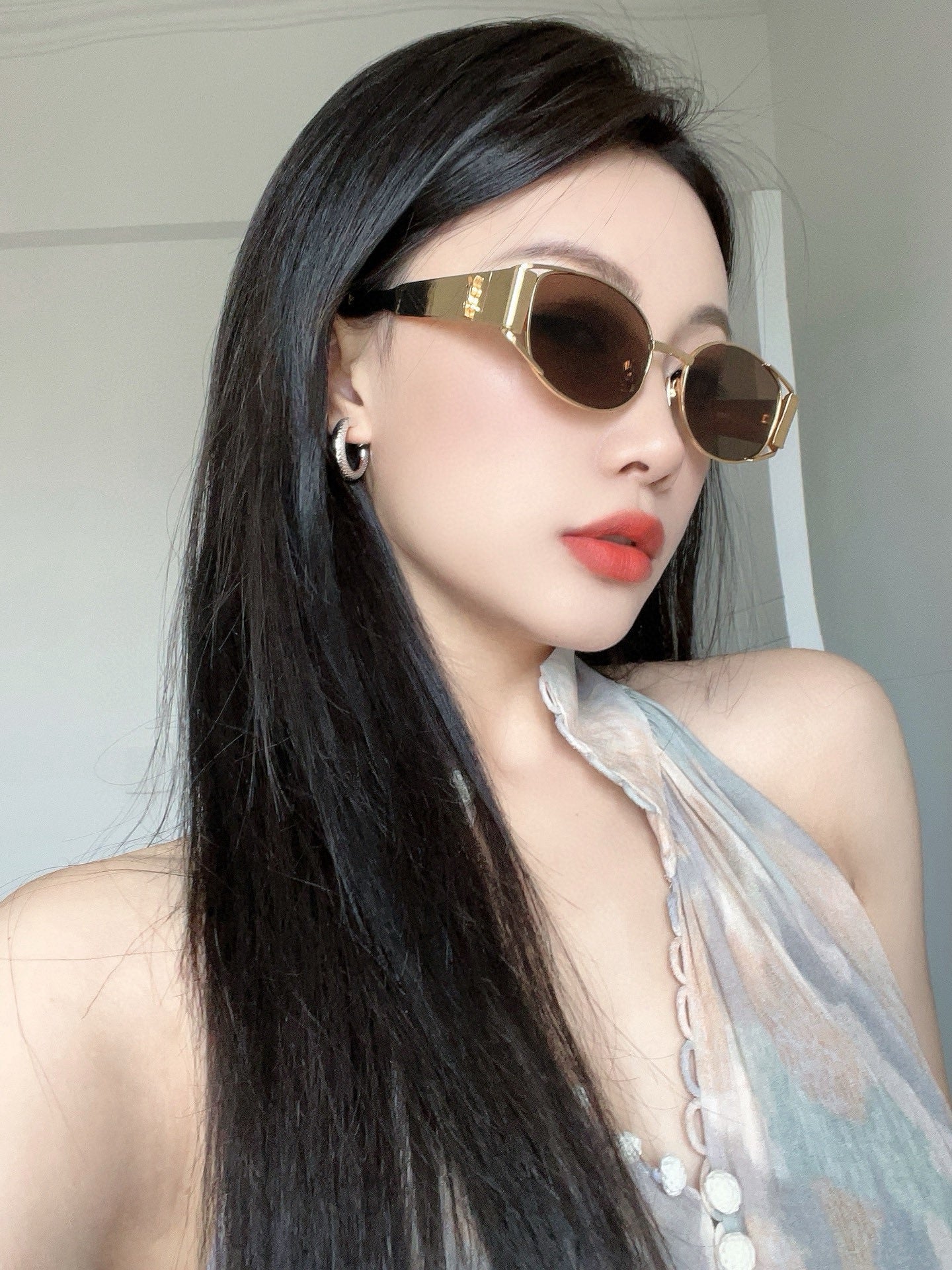 Mehrfarbige Sonnenbrille