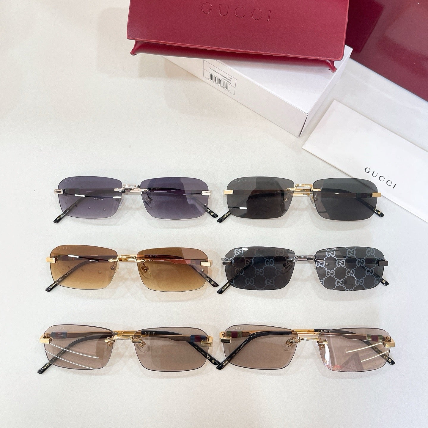 Mehrfarbige Sonnenbrille