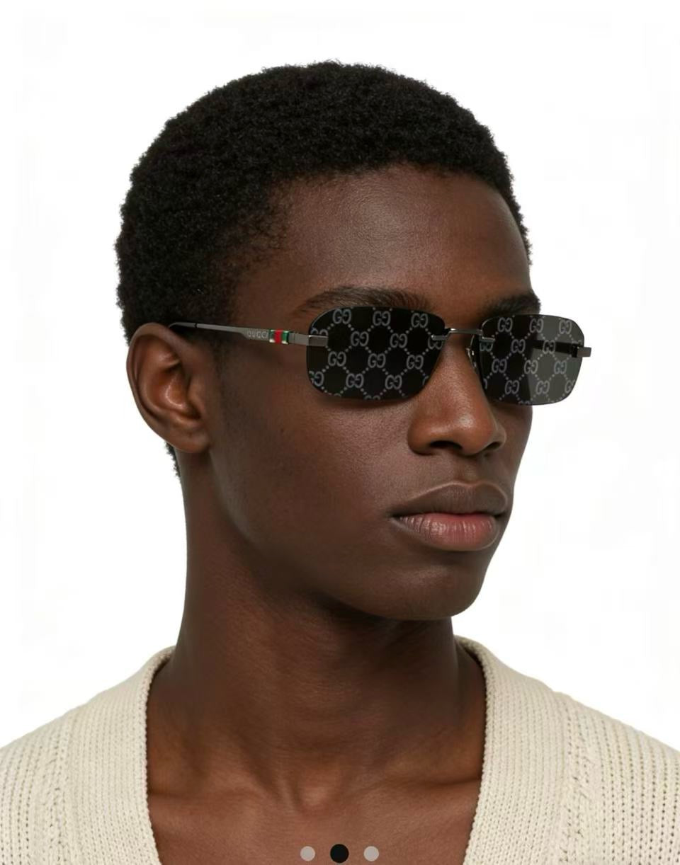Mehrfarbige Sonnenbrille