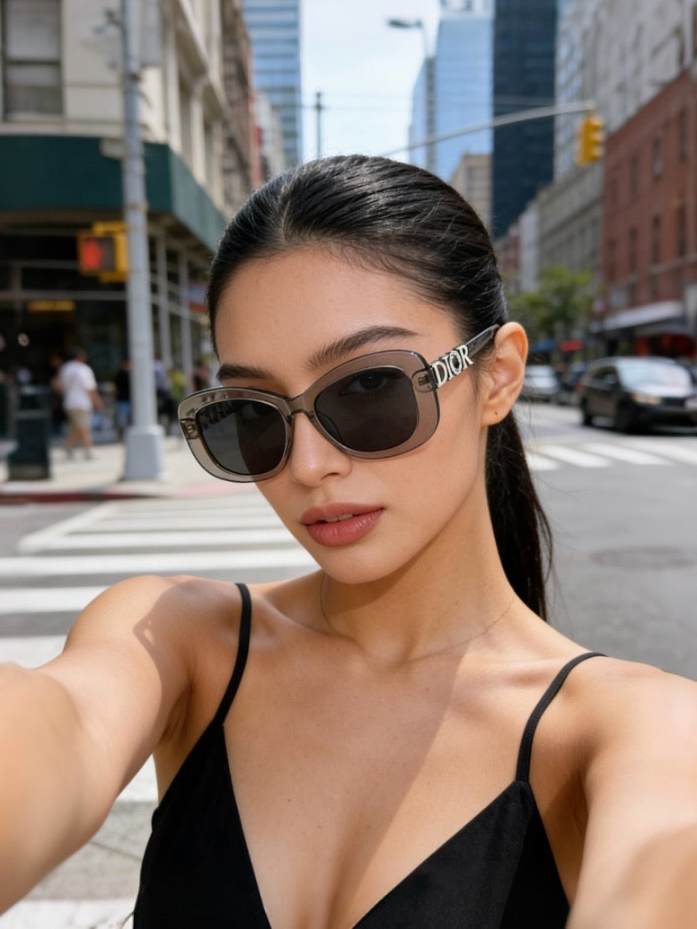Mehrfarbige Sonnenbrille