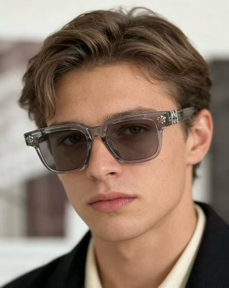 Mehrfarbige Sonnenbrille