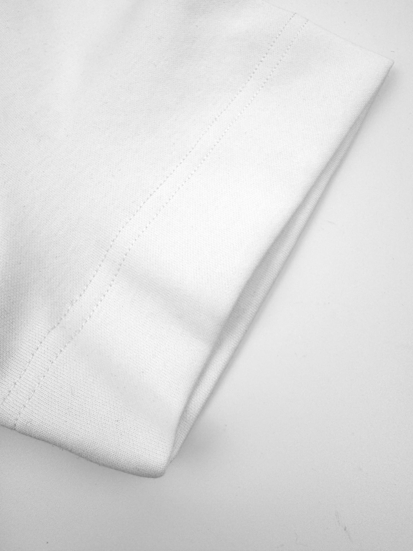Black white T-shirt - FashionHype.xyz