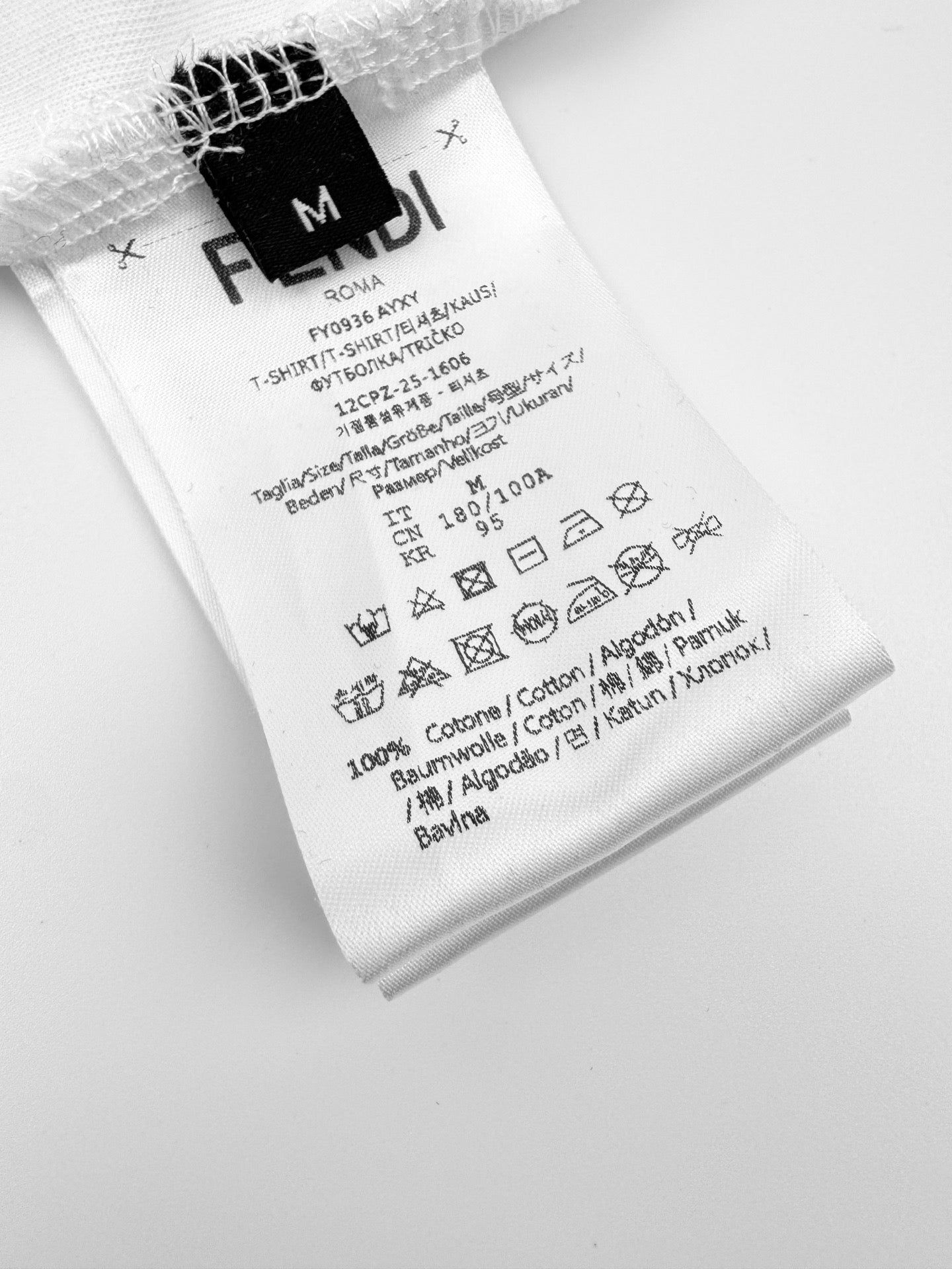 Black white T-shirt - FashionHype.xyz