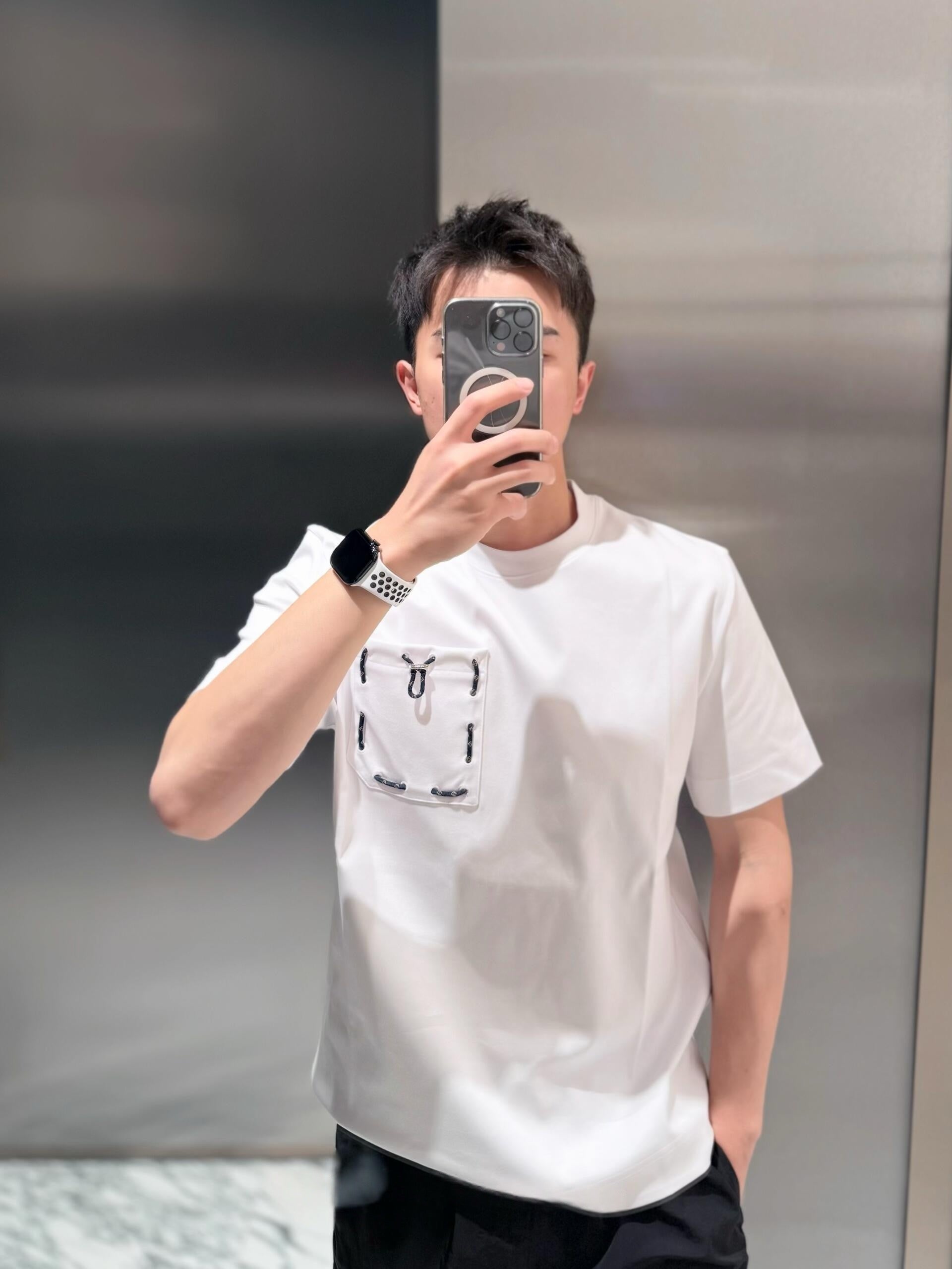Black white T-shirt - FashionHype.xyz