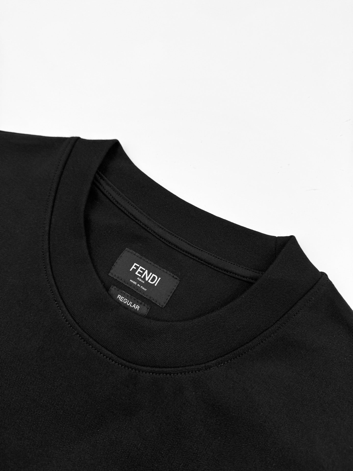 Black white T-shirt - FashionHype.xyz