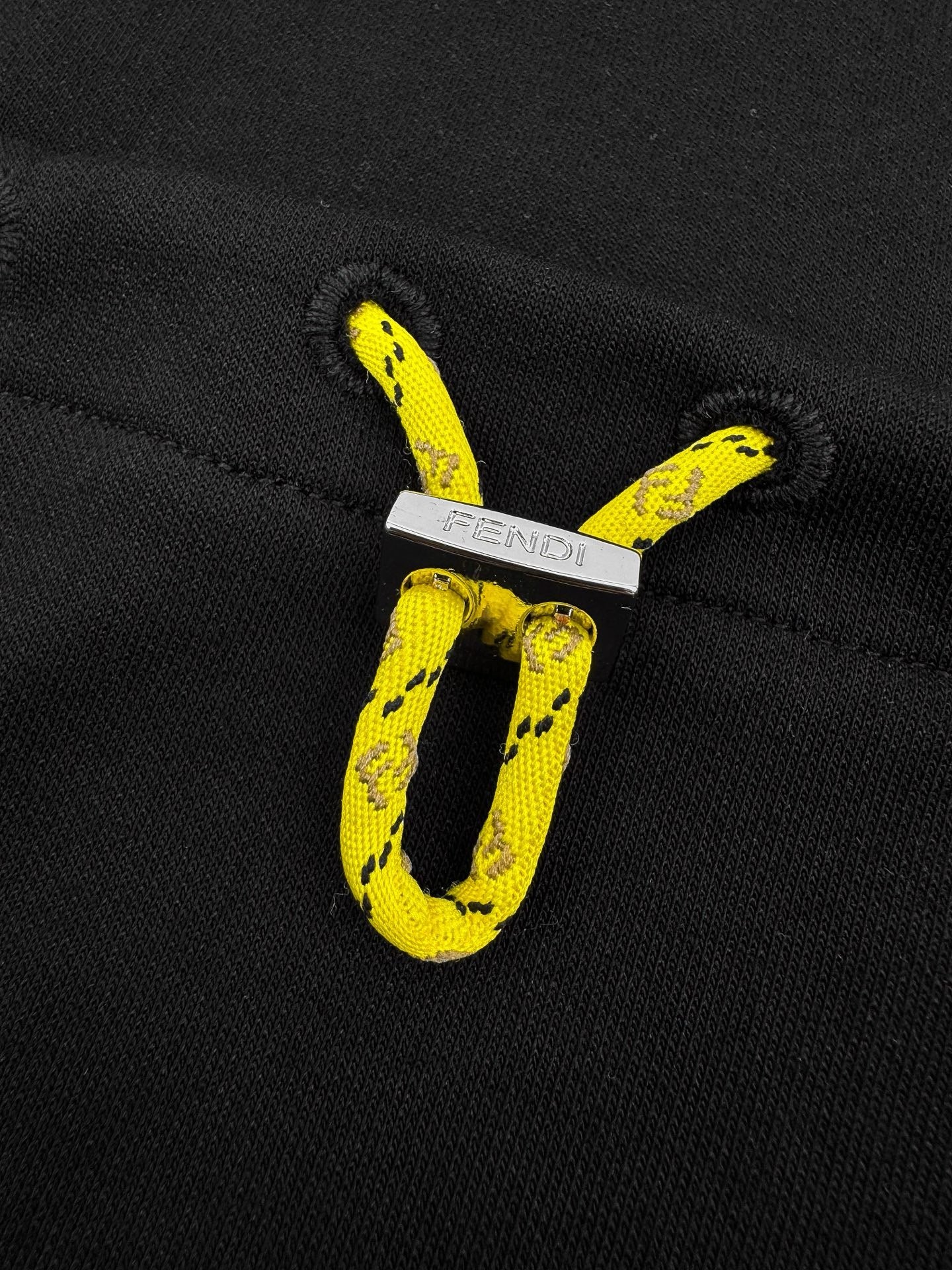 Black white T-shirt - FashionHype.xyz