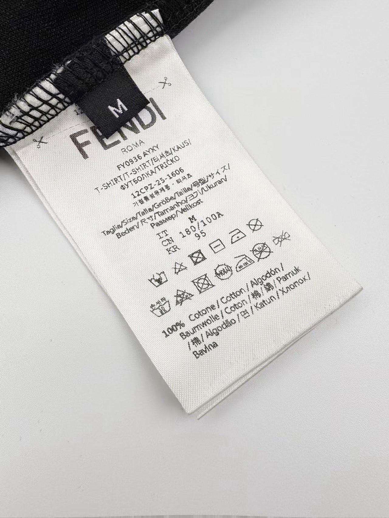 Black white T-shirt - FashionHype.xyz