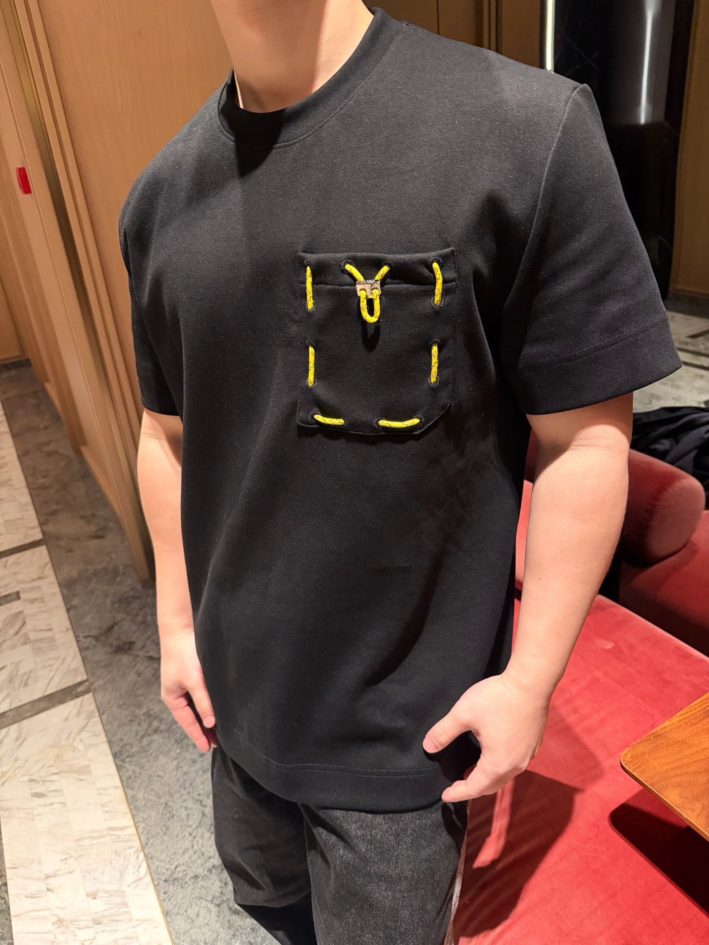 Black white T-shirt - FashionHype.xyz