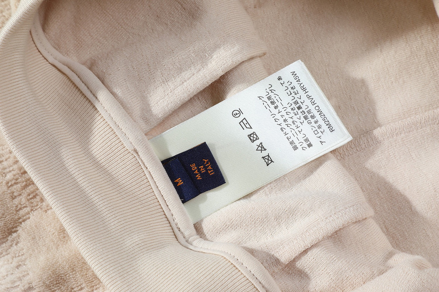 Off-white Short