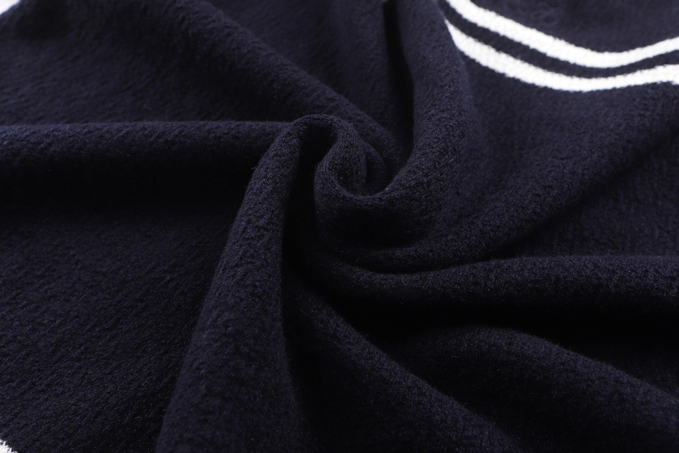 White and Black T-shirt - FashionHype.xyz