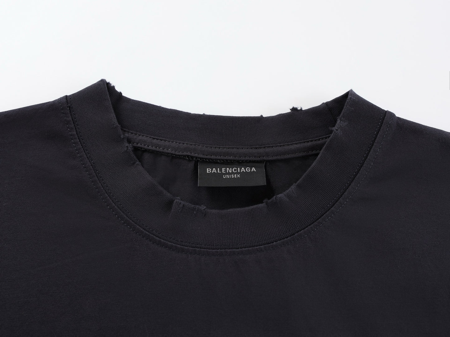 Black T-shirt - FashionHype.xyz
