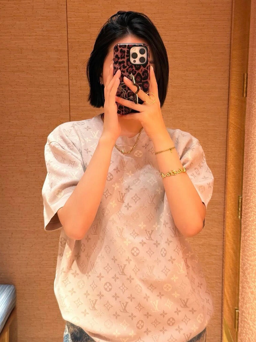 Brown T-shirt