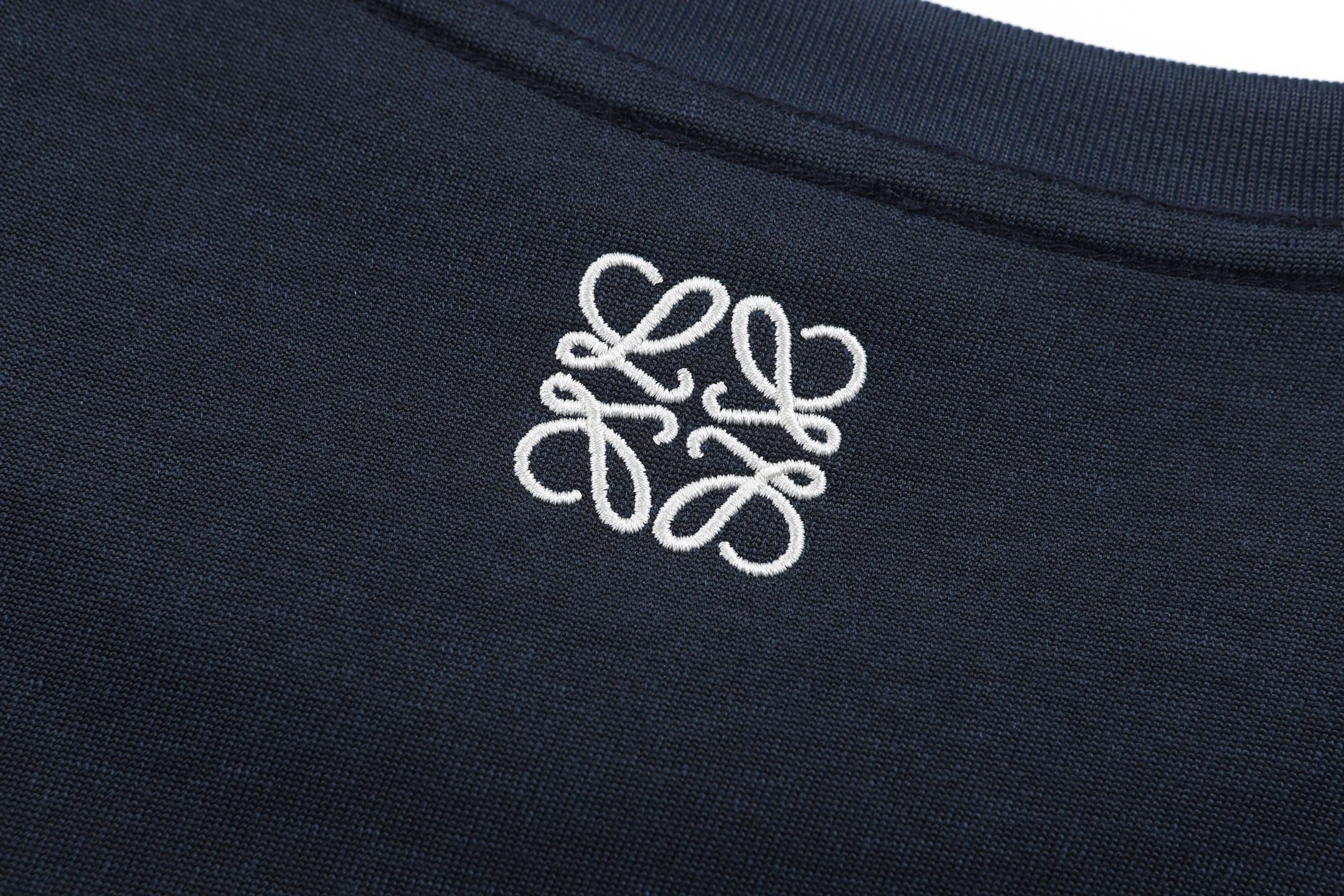 Dark Black T-shirt - FashionHype.xyz