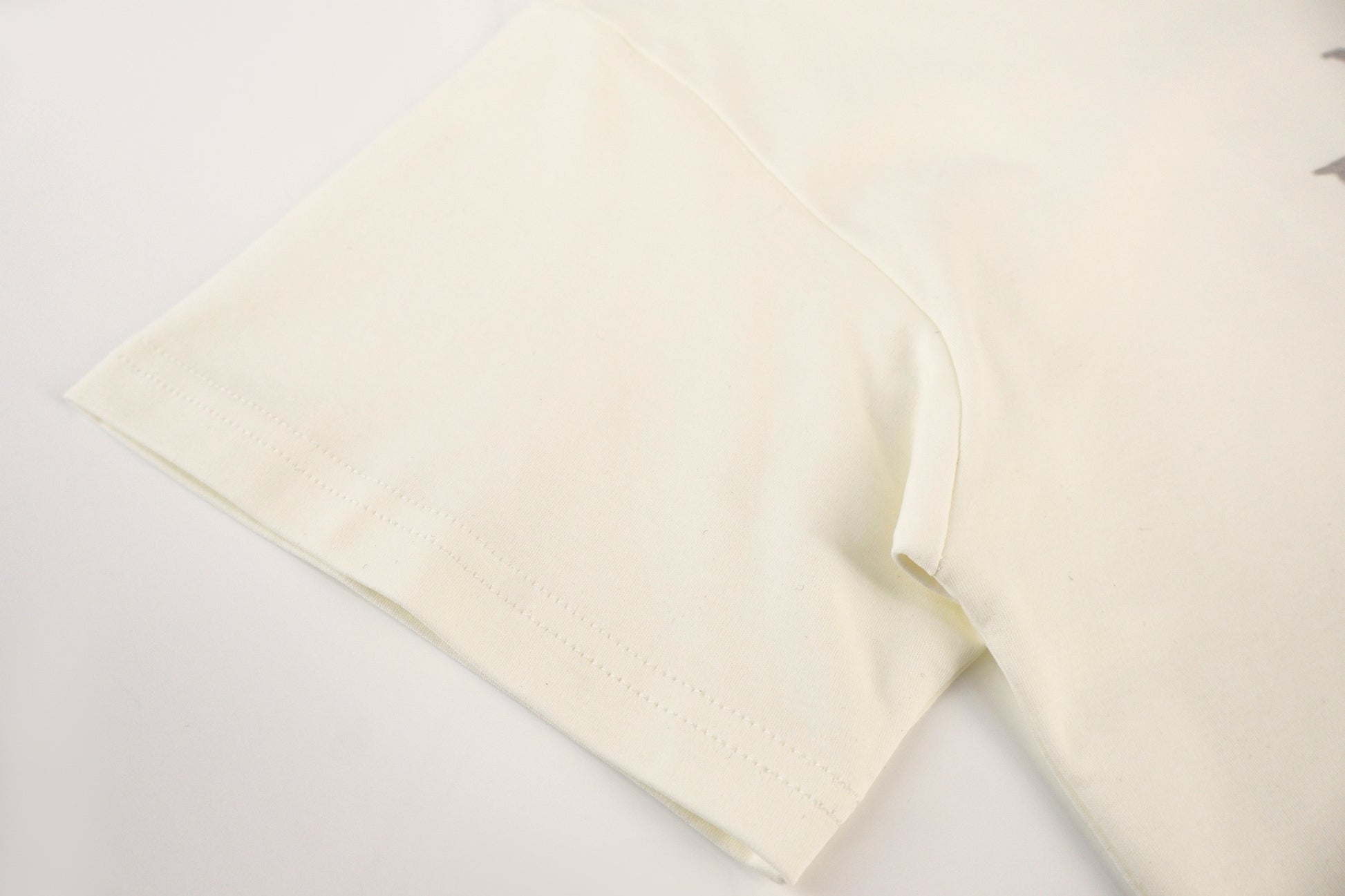 Black and Cream T-shirt - FashionHype.xyz