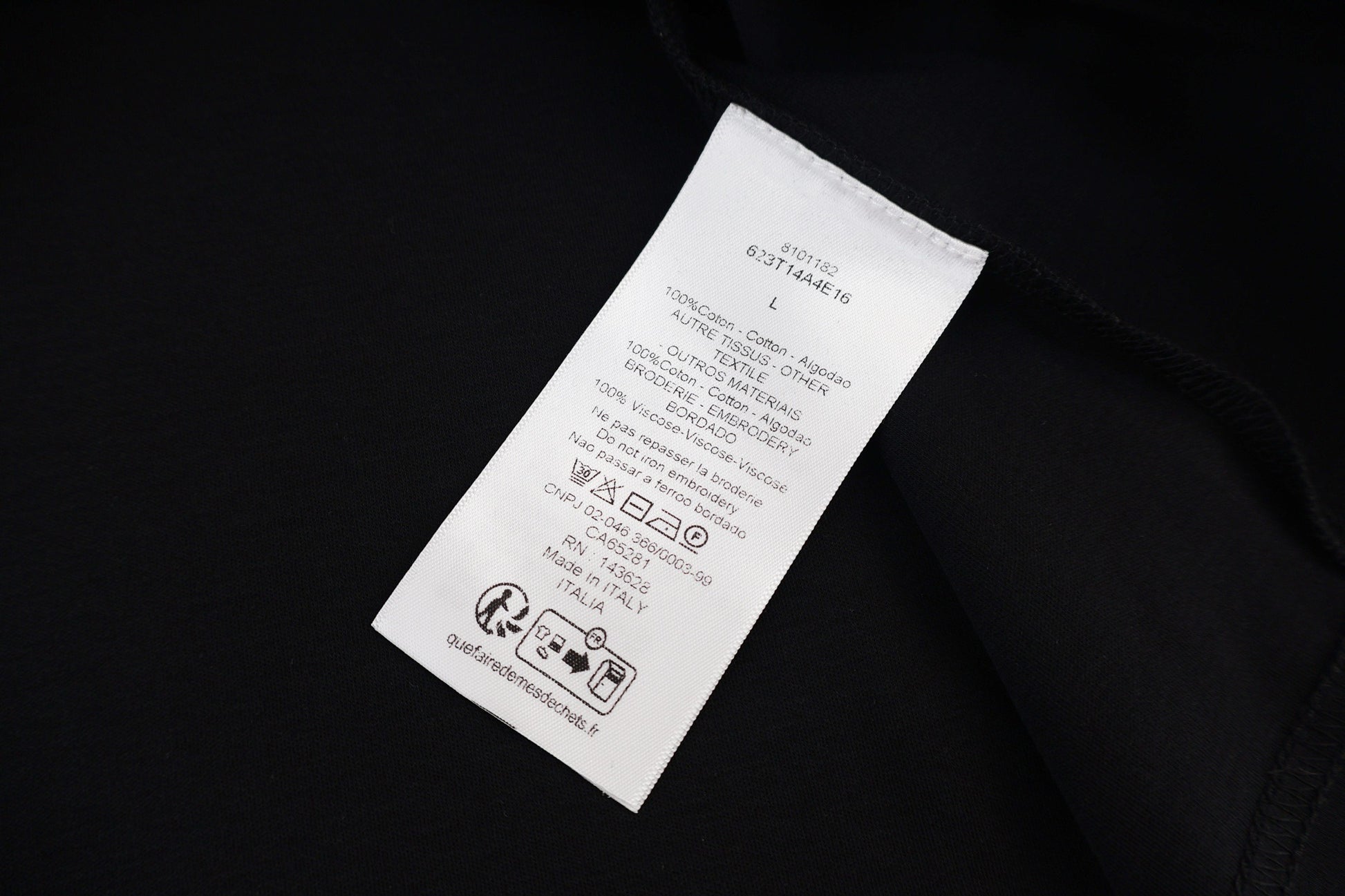 Black and Cream T-shirt - FashionHype.xyz
