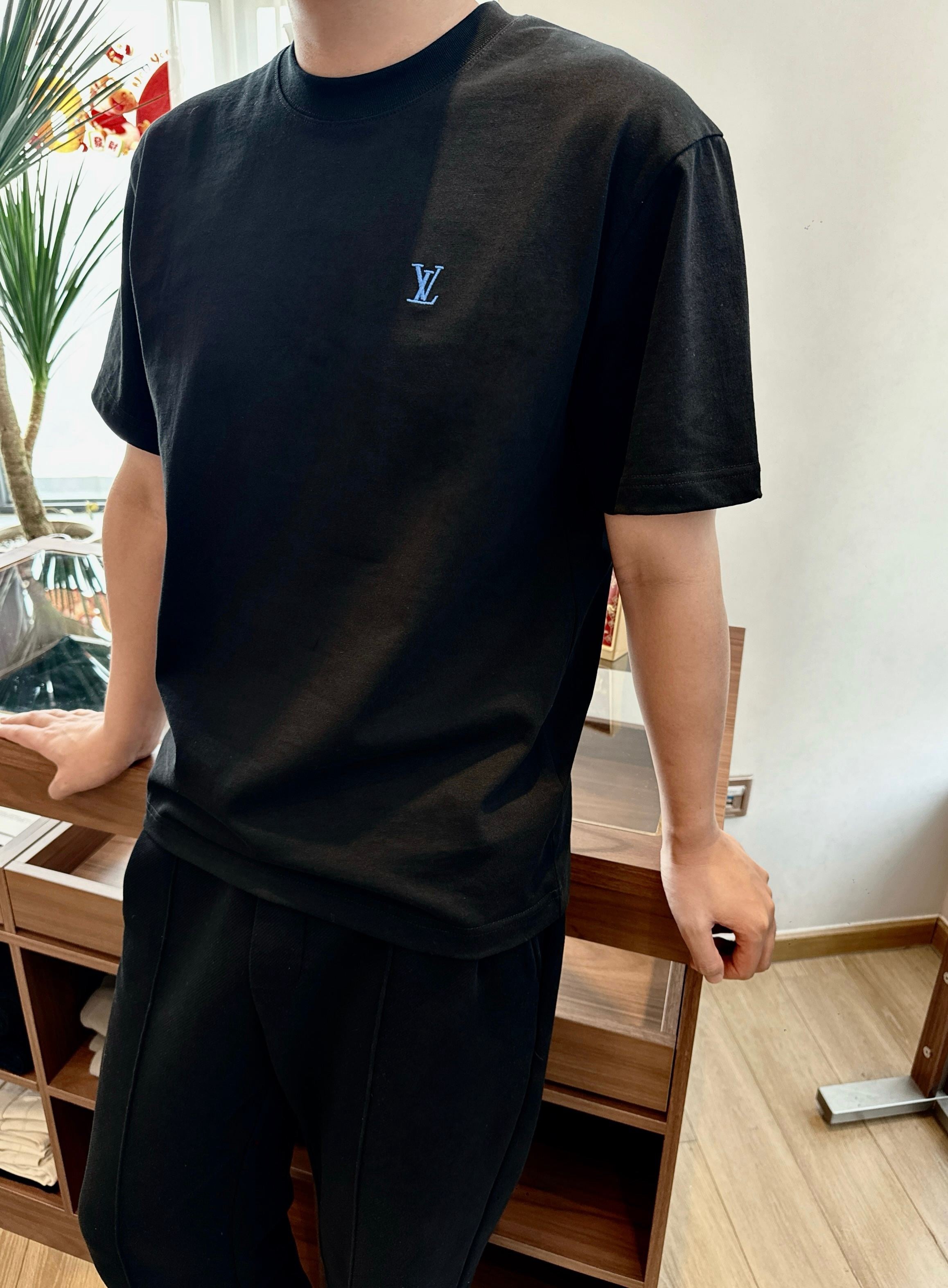 Multi-color T-shirt