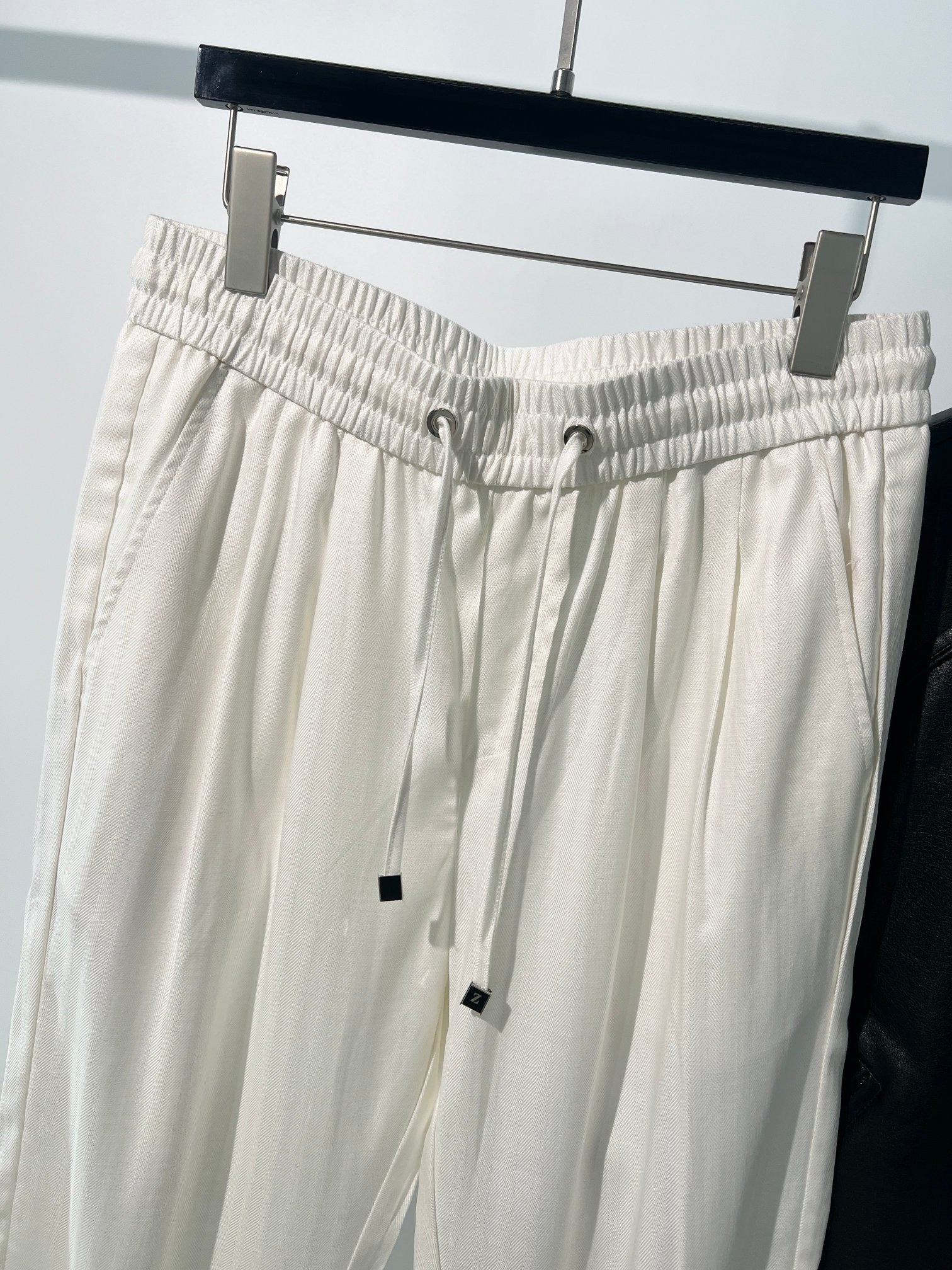 White Pant