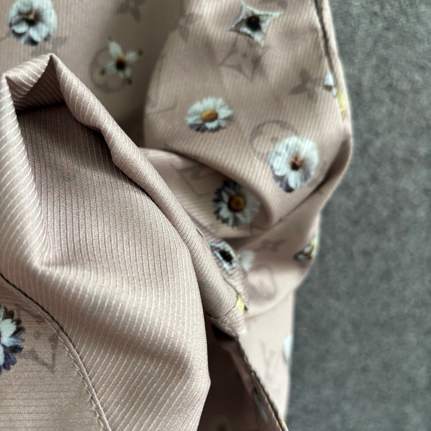 Multi-color Short