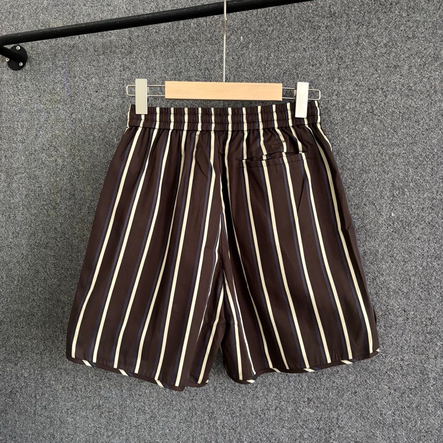 Multi-color Short