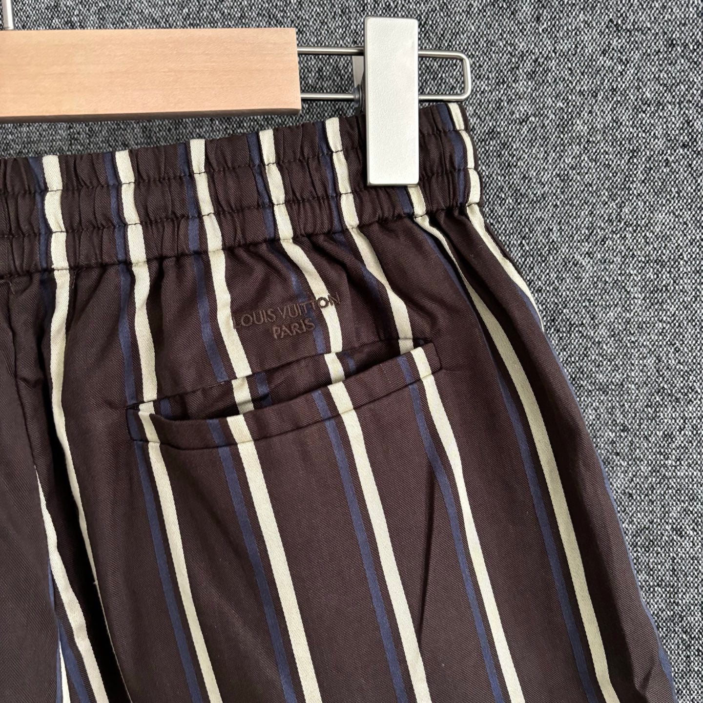 Multi-color Short