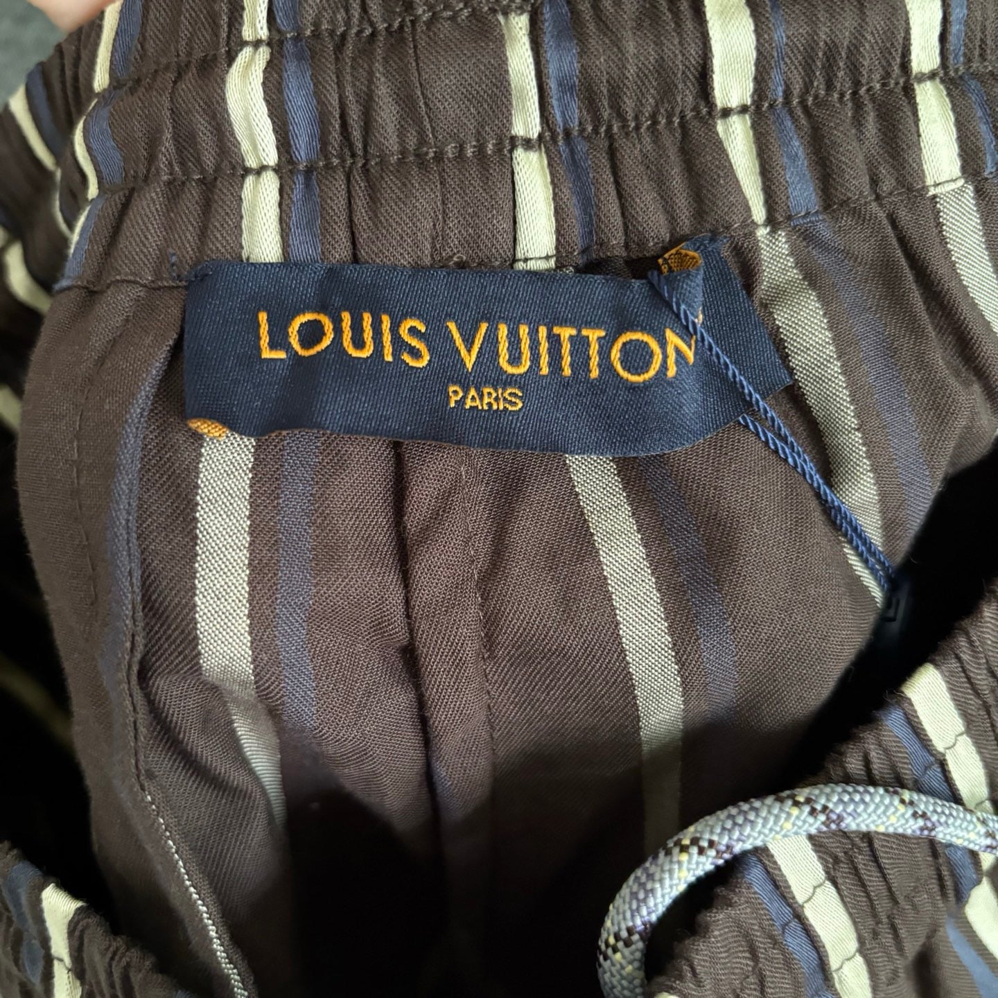 Multi-color Short