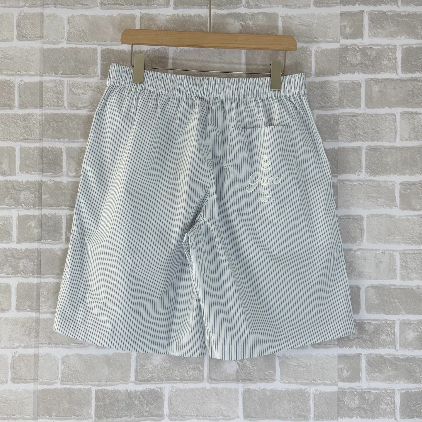 Multi-color Short