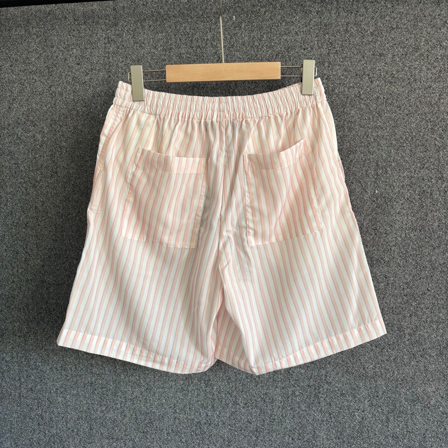 Multi-color Short